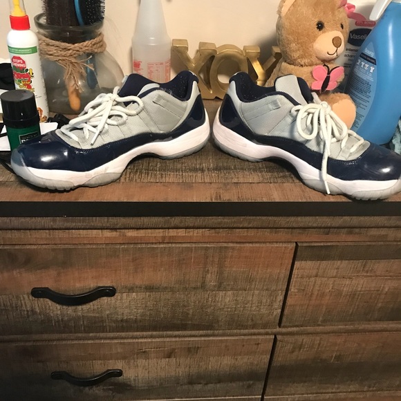Air Jordan Retro 11 Low Georgetown - Picture 5 of 6